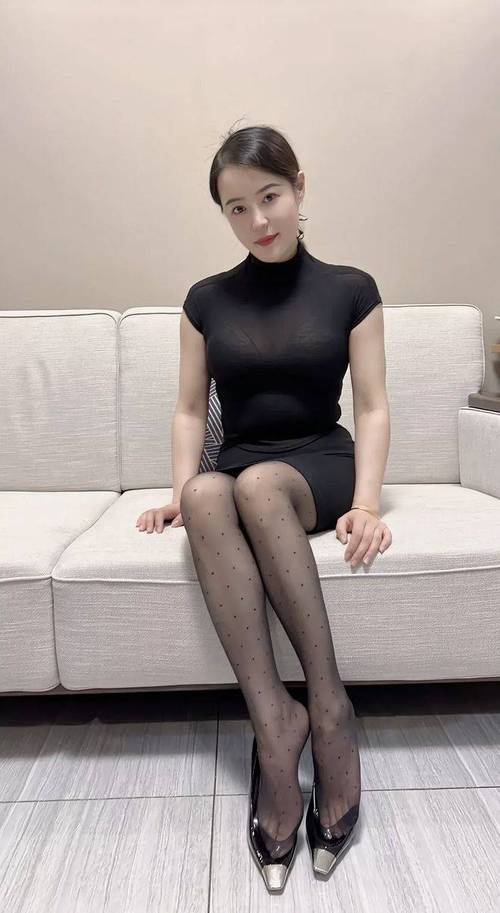 av日韩美女久久久久久久久久久的相关介绍