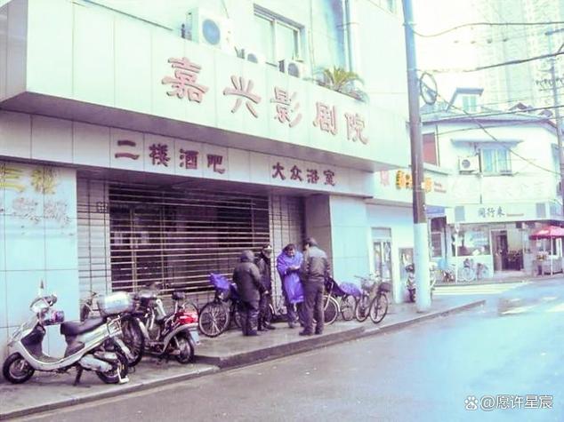 av 少妇的相关介绍