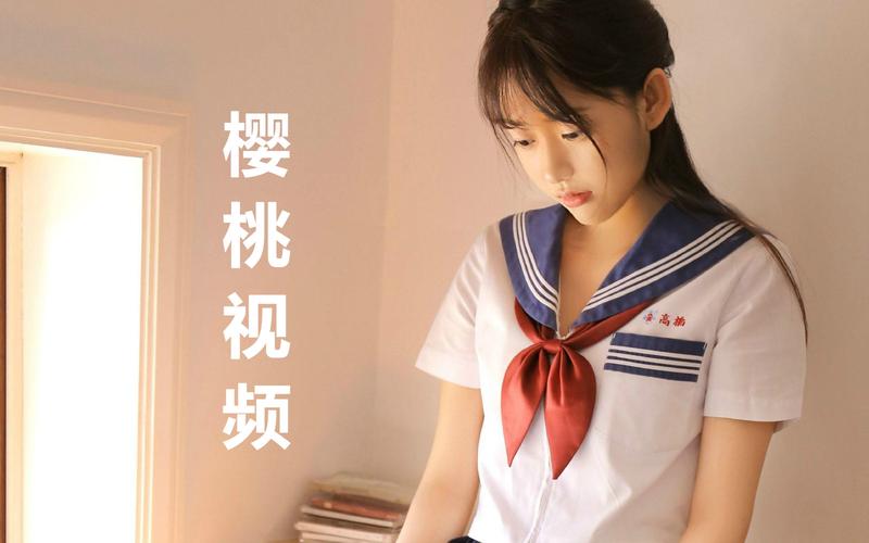 18摸下载app的相关介绍