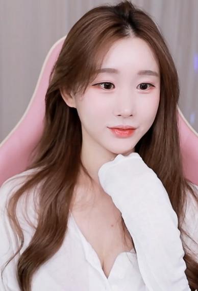 精品少妇人妻一区二区三区的相关介绍