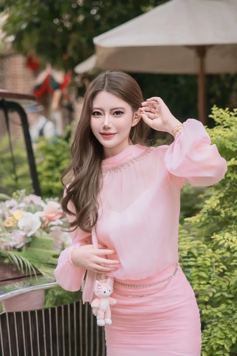 女奴调教高h小说的相关介绍