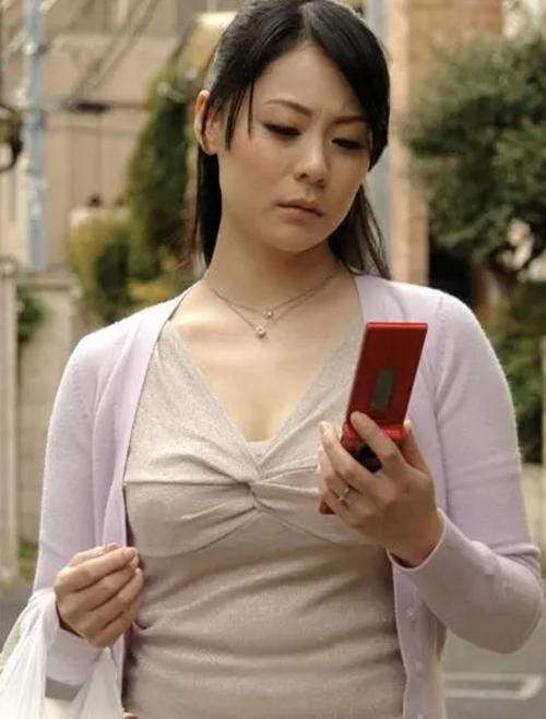 超碰爱爱人妻的相关介绍