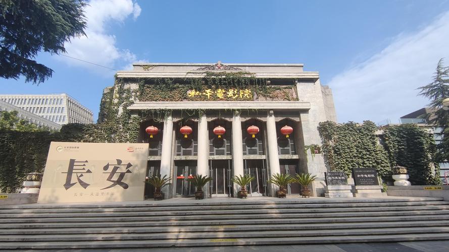 扒开腿狂操女人爽出白浆的相关介绍