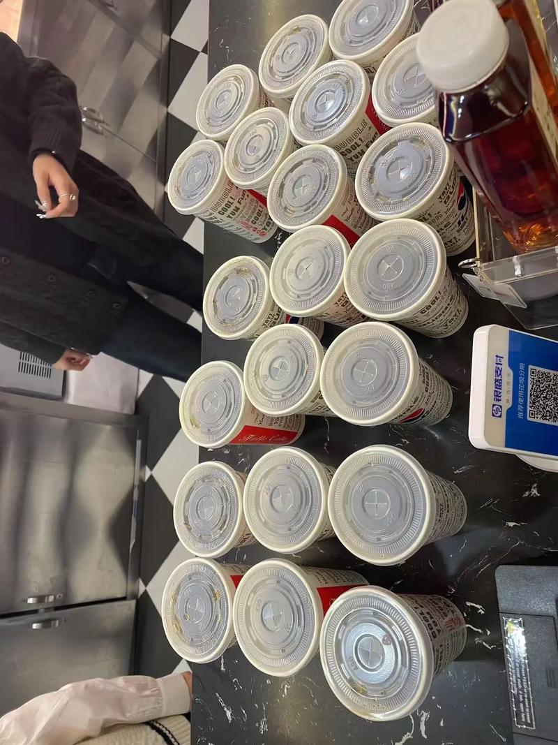操老师的逼视频的相关介绍