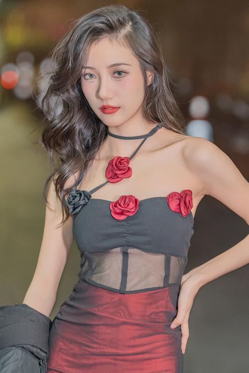 风骚邻居小说的相关介绍