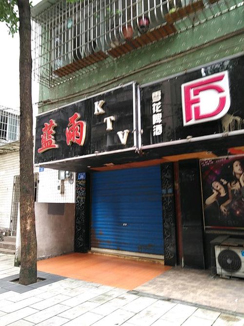 女性下面黄色分泌物多是什么原因的相关介绍