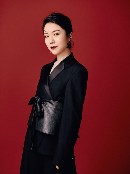 极品美女扒开粉嫩小av的相关介绍