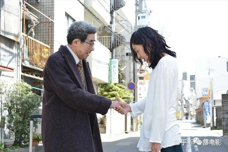 扒开人妻11p的相关介绍