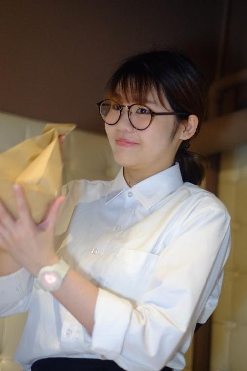 羞羞的人妻的相关介绍