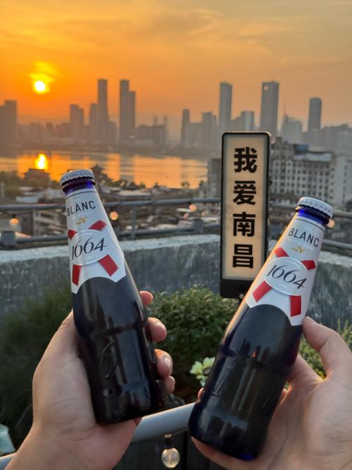 欧美亚洲人妻在线观看的相关介绍
