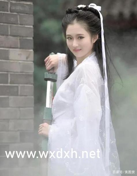 潘春春大尺度写真的相关介绍