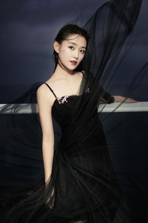 艹少妇av的相关介绍