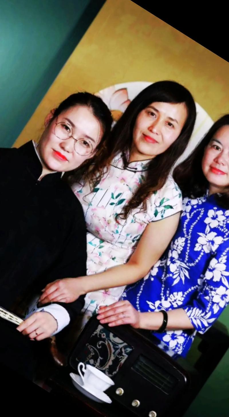 我操我的美女老师的相关介绍