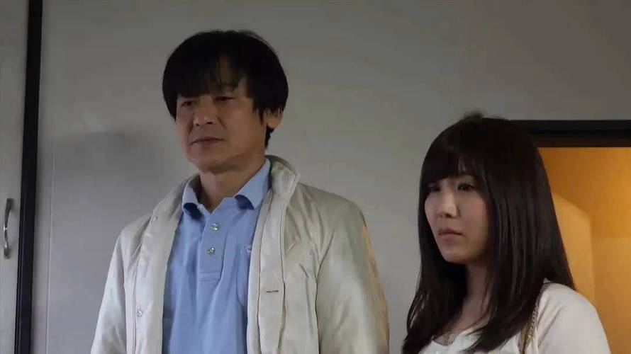 日韩黑丝av在线观看的相关介绍