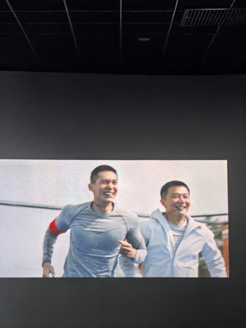 辣文强暴的相关介绍