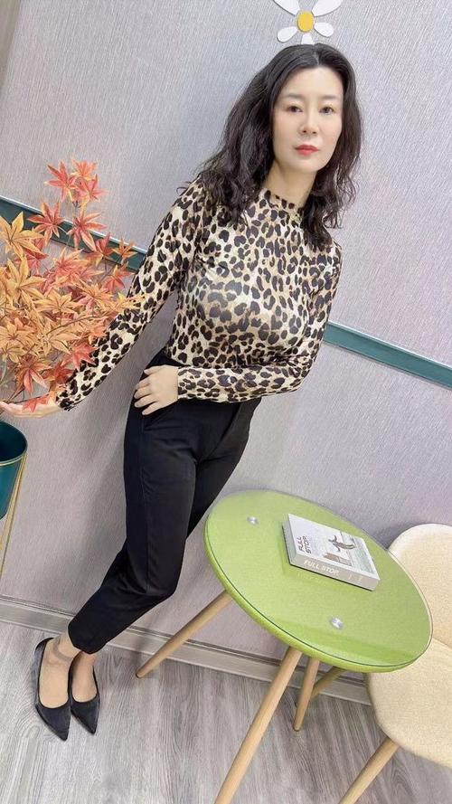 操美女操哭视频的相关介绍