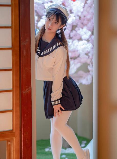 人妻撸的相关介绍