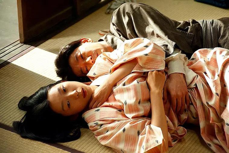 操爆女老师的相关介绍
