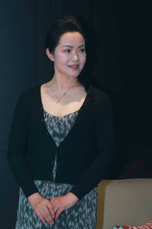 亚洲18禁在线的相关介绍